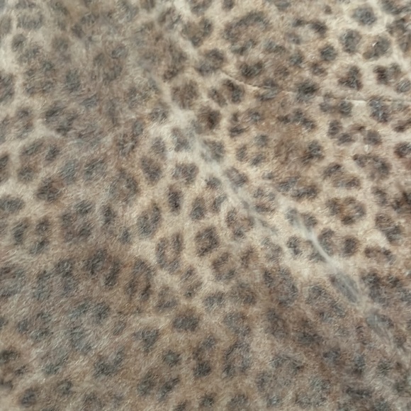 NWT matching lounge blush leopard sweater and pant - Picture 2 of 11